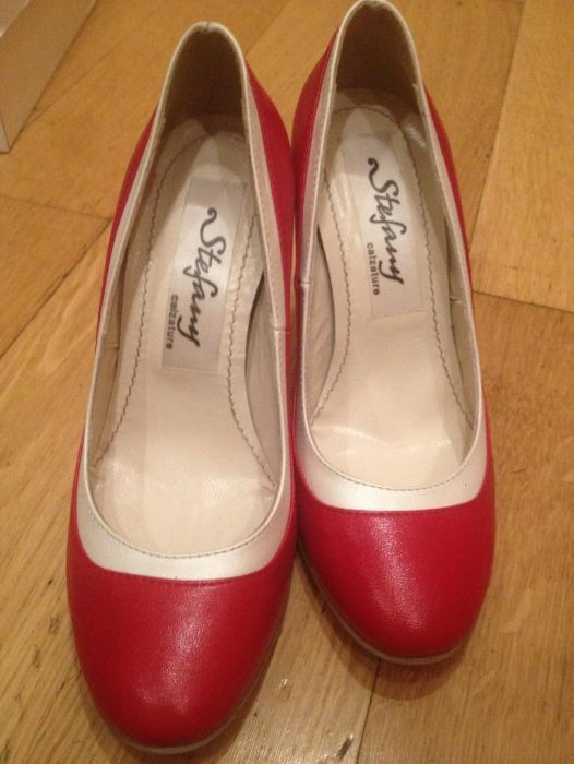 Pantofi din piele rosu cu bej