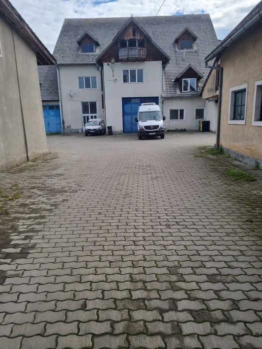 Închiriem spațiu pentru producție alimentară în centru - SÂNPETRU - Brașov