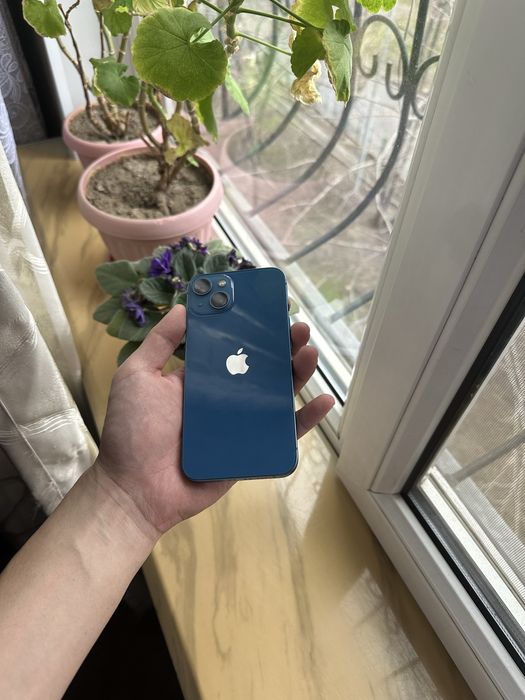 Продаю iPhone 13 в идеальном состояние