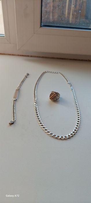 Продам серебро 47000