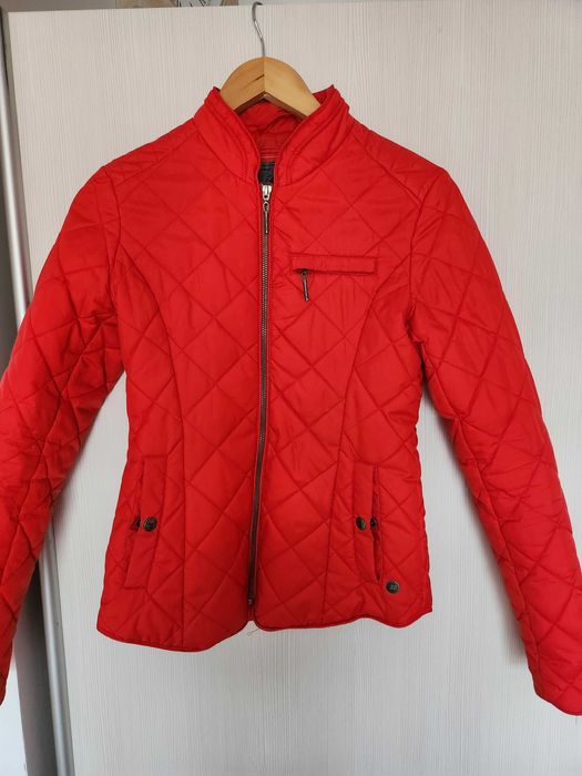 Geaca rosie Lee Cooper ca noua