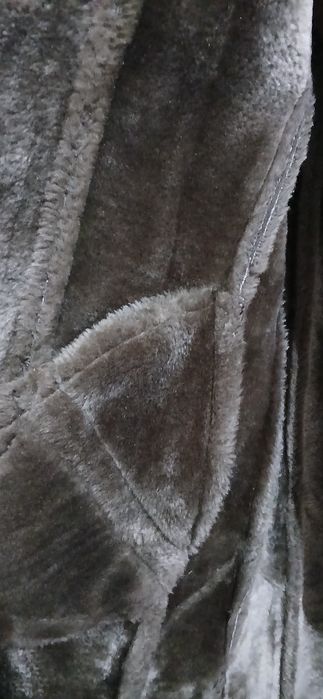 Cojoc damă are culoare kaki