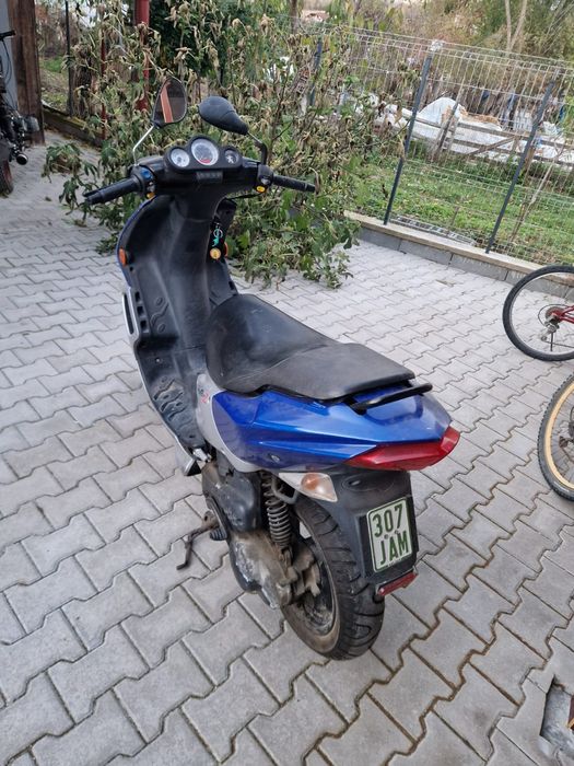 Vând Peugeot cu acte