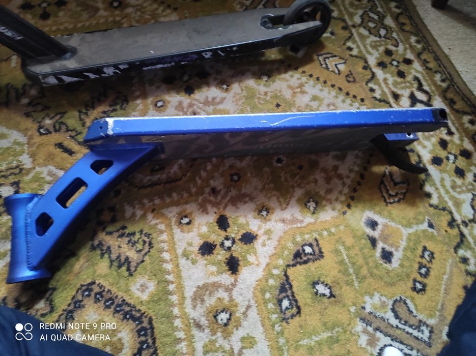 Продаю стоит деку