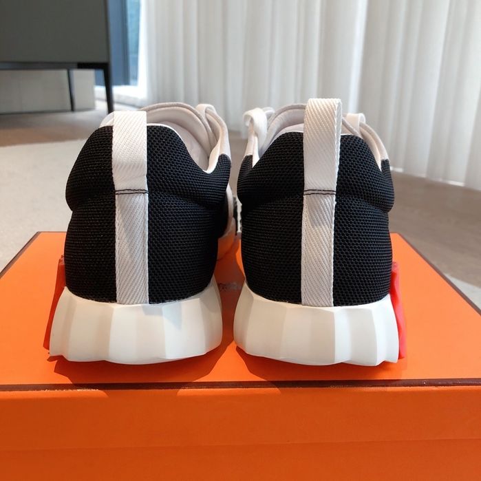 Adidași Hermes Bouncing