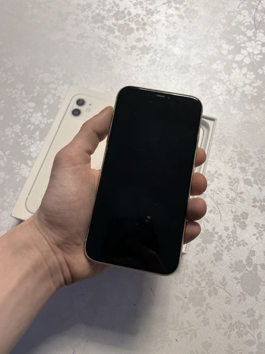 iPhone 11 / 64Gb
