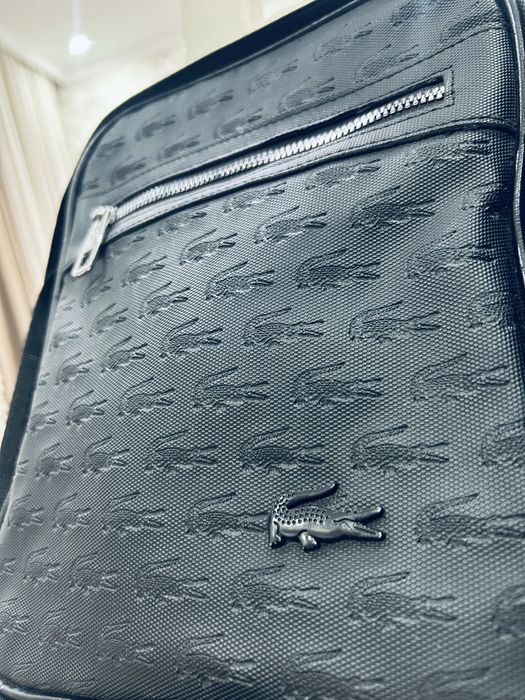 Продам новую барсетку лакосте