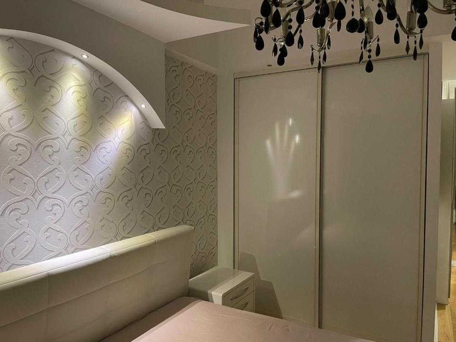 Дава се под наем Тристаен апартамент в Пловдив, Кючук Париж - 97 кв.м за 448.8 € - Снимка #5