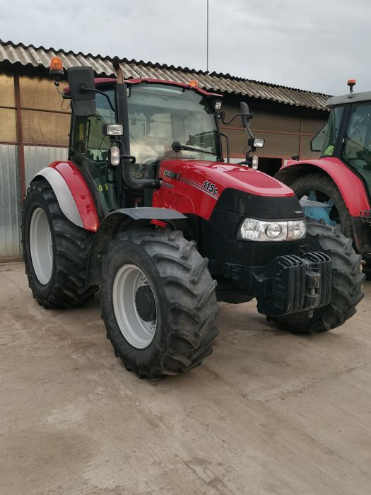 Case 115c Farmall 640ore