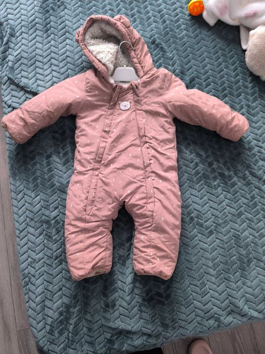 Vând combinizon bebe