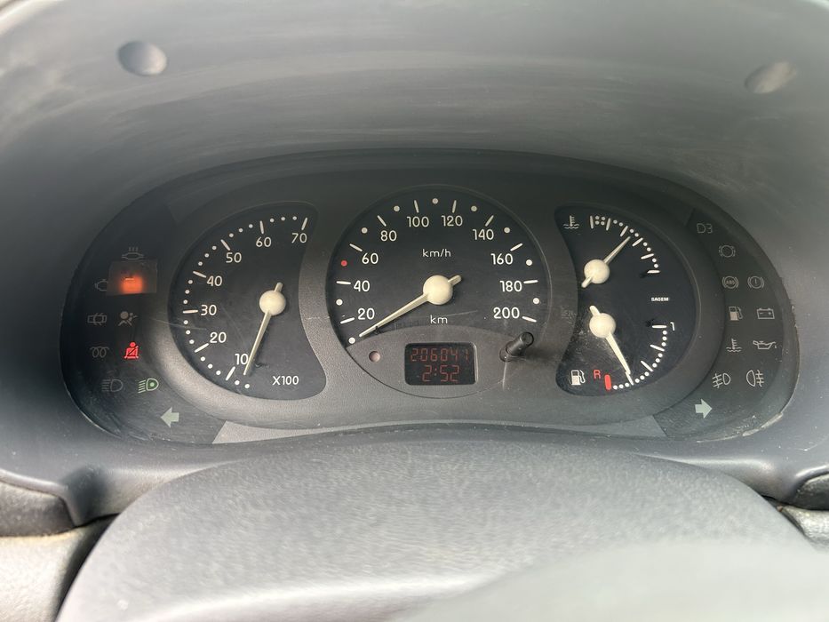 Renault Clio 1.2 Бензин