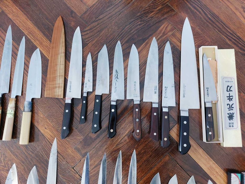 Cutite Profesionale Japoneze De Bucatarie.
