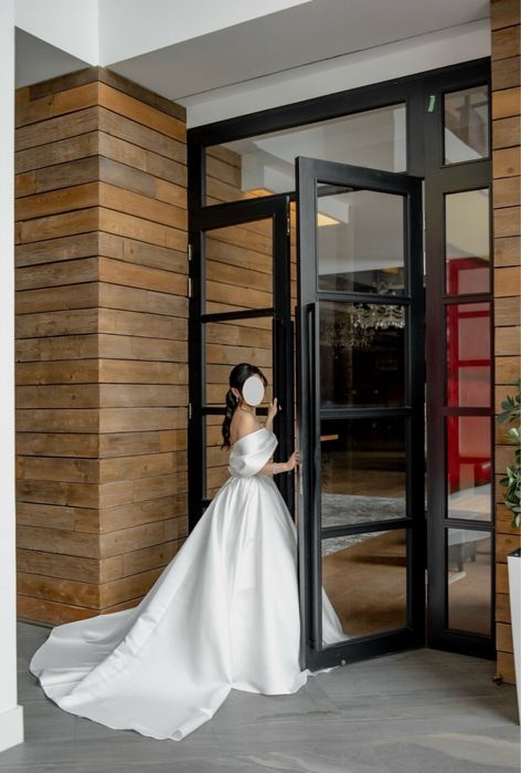 Стильное свадебное платье