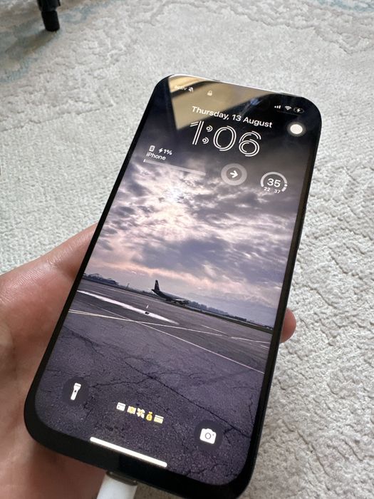 Продам iphone 15 про