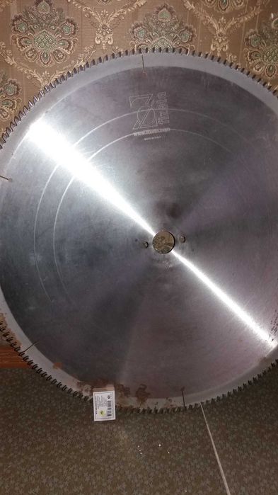 Продам победит пилы   на   600  и  450    деаметор   простые   пилы