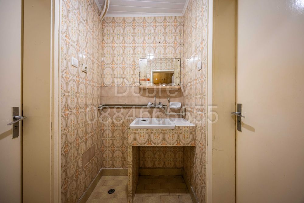 Продава се Многостаен апартамент в Варна, Левски - 140 кв.м за 1020 €/кв.м - Снимка #21