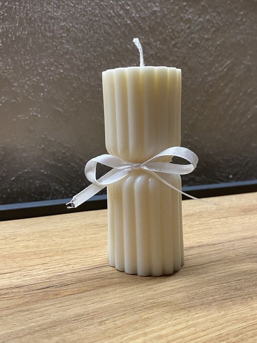 Lumanare din ceara naturala de soia lucrata manual