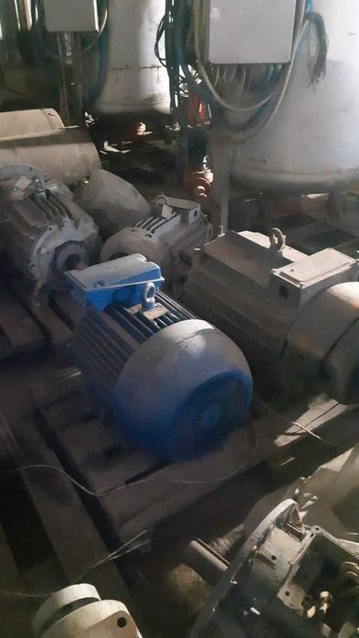 Электродвигатели крановые и дизельный двигатель