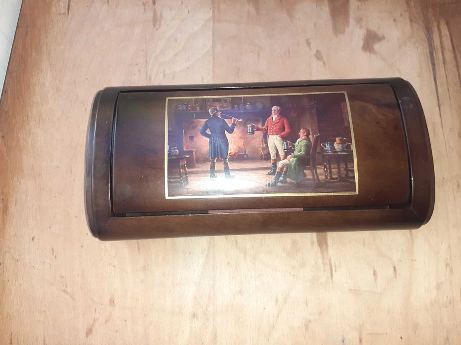 Уникална стара аристократична кутия цигари табакера махагон