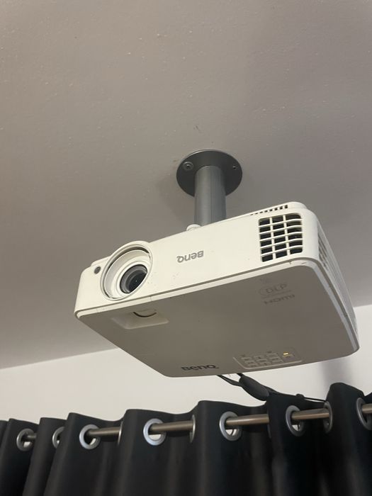Videoproiector BENQ