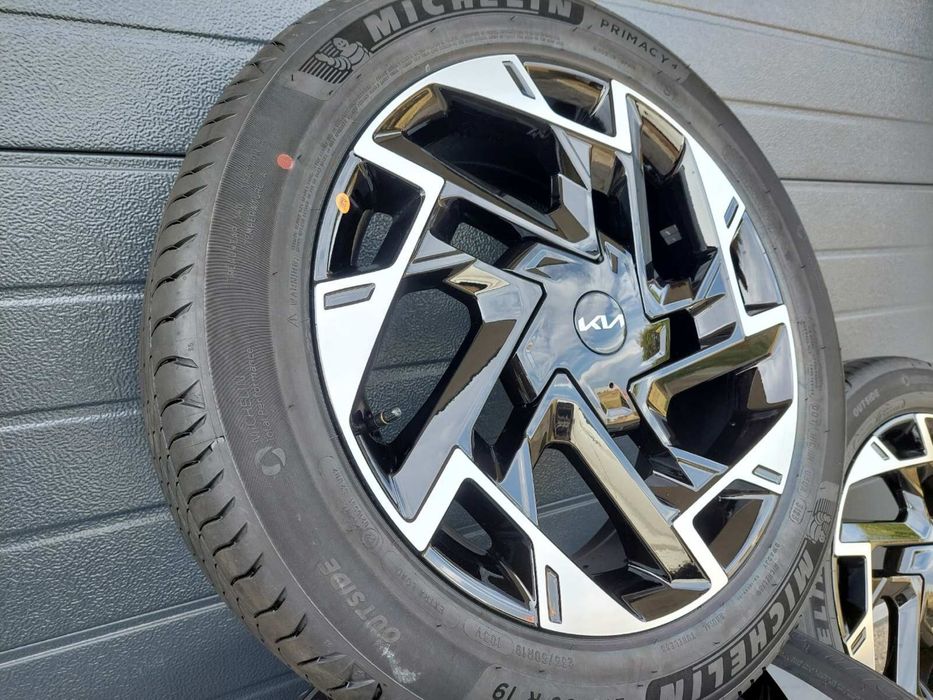 Джанти със гуми за КИА/KIA спортидж 19 цола
