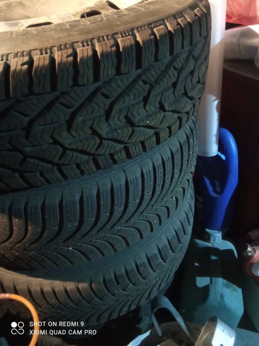 Зимни гуми с  железни джанти 5х100, 195\65\15  на 57.1мм.