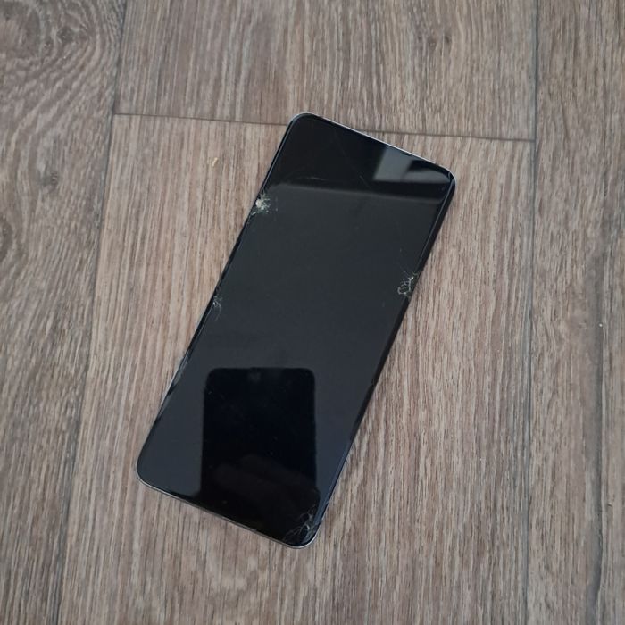 Samsung s20 на запчасти