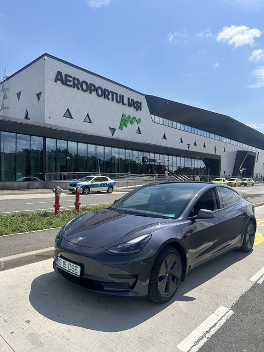 Inchiriere auto premium incepand cu 30€ /zi