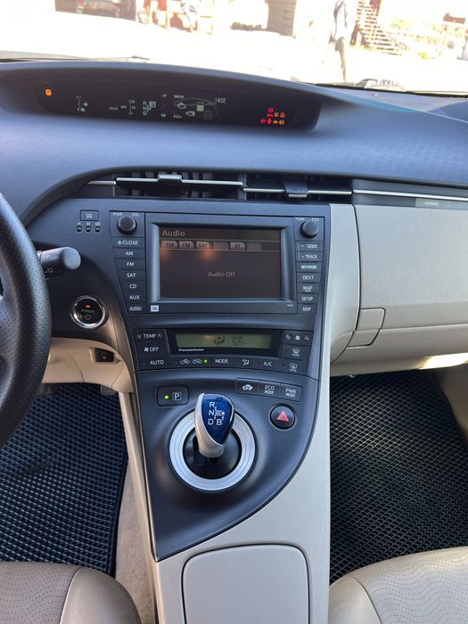 Продам Тойота Приус Toyota Prius