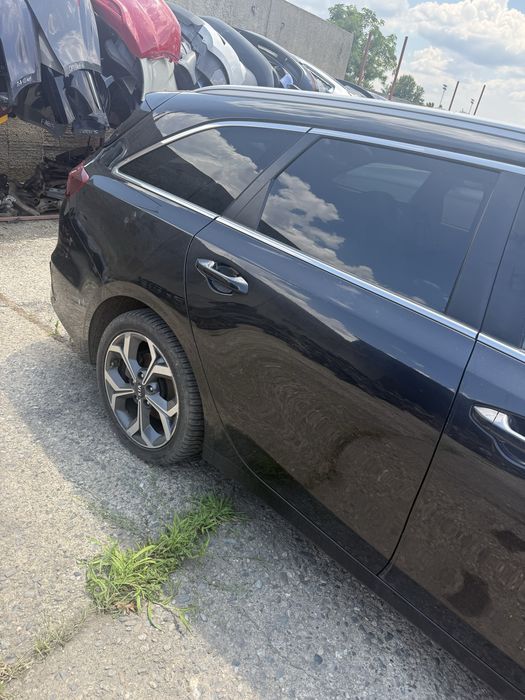 На части Kia Ceed 1.6 d