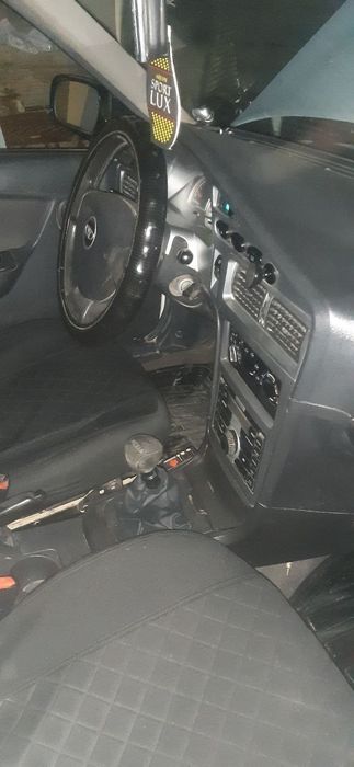 Nexia 2 1.6 sotiladi