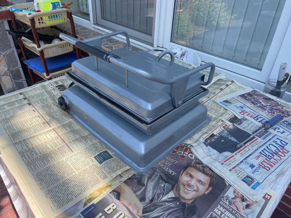 Продавам тостер-скара