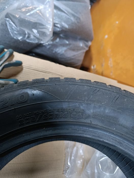 Зимни гуми Falken 205/60/16 - dot 36/22