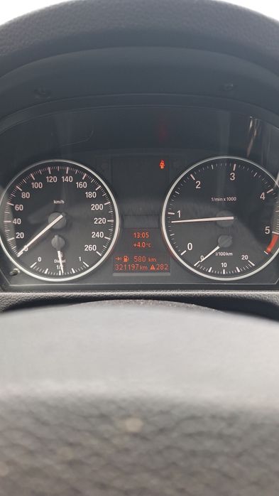 Vând BMW, 318 D, 2009 Decembrie,capacitate cilindrica1995,facelift.