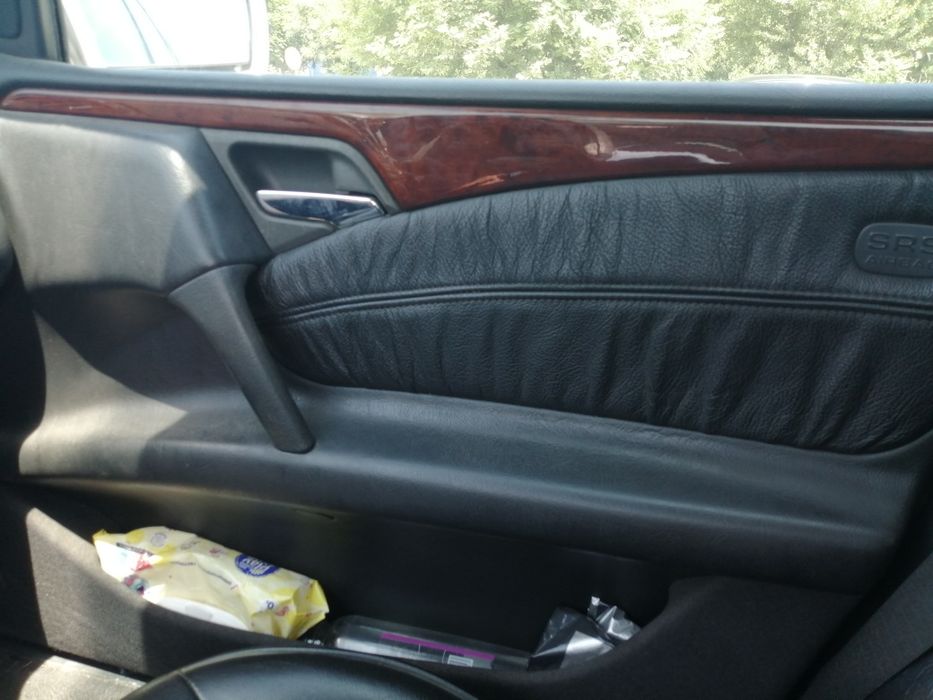 Мерцедес Е250/Mercedes 250-На части