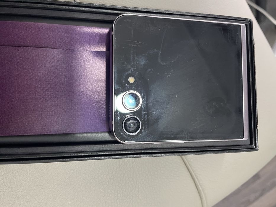 Samsung Galaxy Z Flip 5