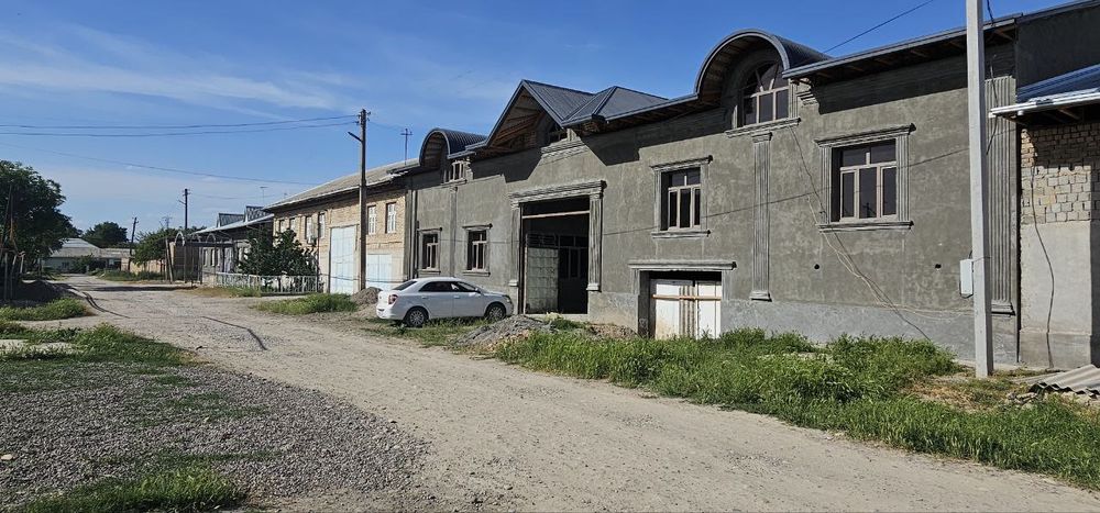 Yangiyol  Gulbahor shaharchasi  uy sotiladi Stoyshi moshinaga Barter b