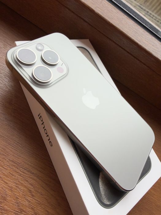 Iphone 15 pro Natural Titanium 256 GB