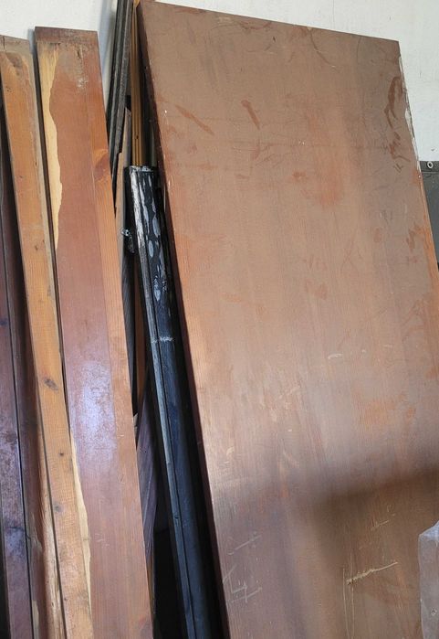 Дверь деревянная с коробкой