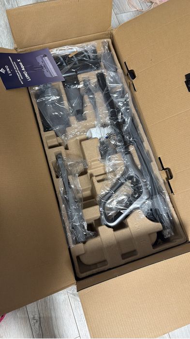 Продам моющий пылесос LUMO