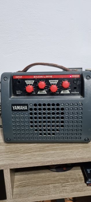 Cub Yamaha VA 5 boxa cu amplificare pentru chitara