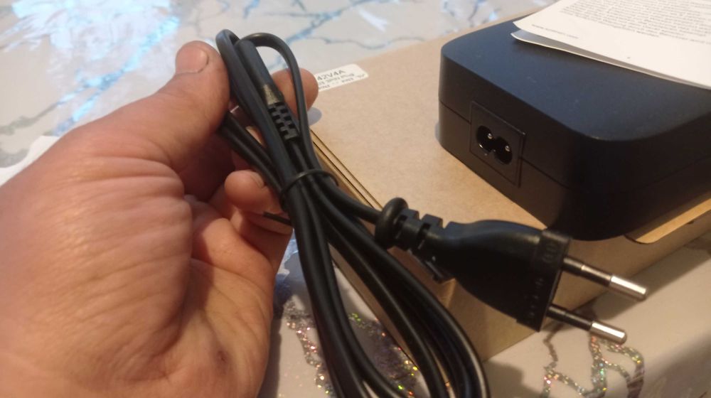 Зарядное устройство