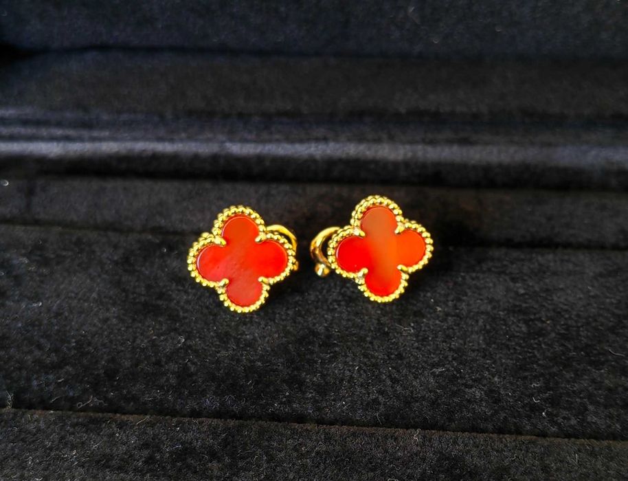 Обеци от зелен малахитVan Cleef & Arpels VCA Vintage Alhambra earrings