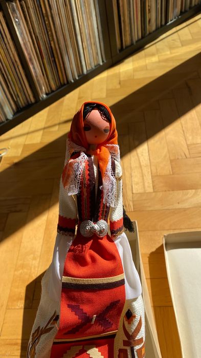 Кукла в народна носия