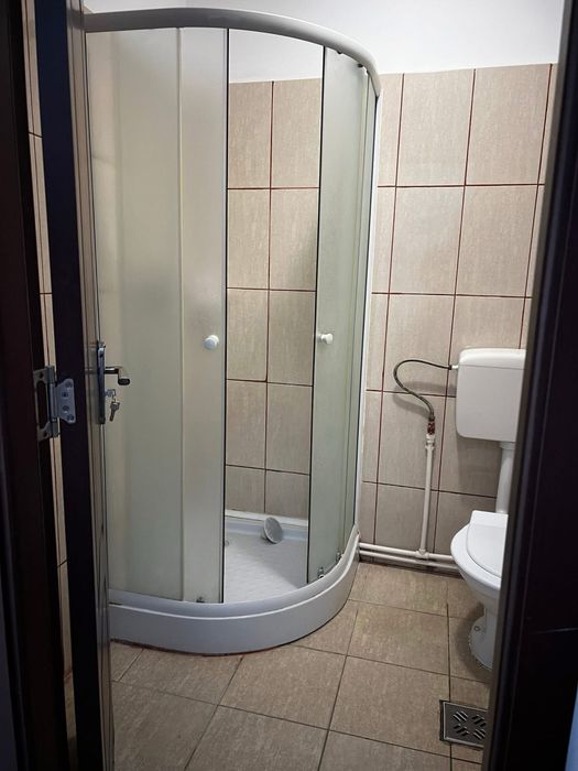 Garsoniera de inchiriat pentru activitate economica.spatiucomercial