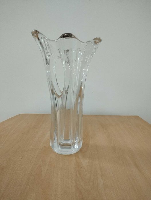 Ваза от кристал и стъкло
