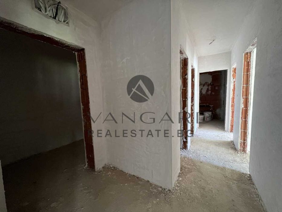 Продава се Тристаен апартамент в Пловдив, Кючук Париж - 148 кв.м за 698 €/кв.м - Снимка #8