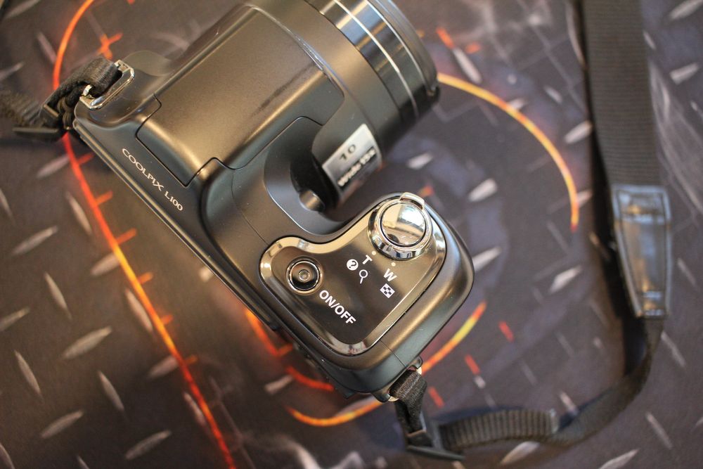 Aparat de fotografiat Nikon Coolpix L840 (nu dau prin curier)