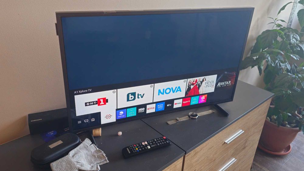 Samsung Рамката 32 инча smart tv