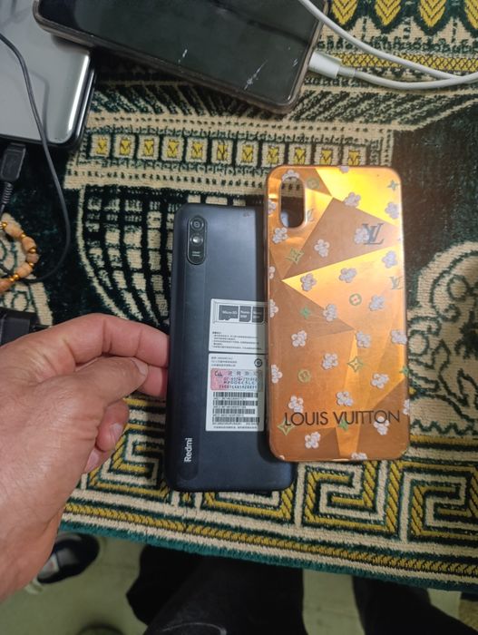 Срочно продам redmi 9A